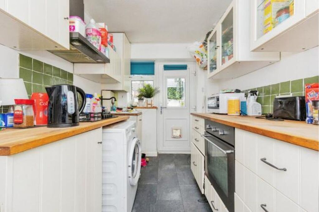 Property photo 2 of 16