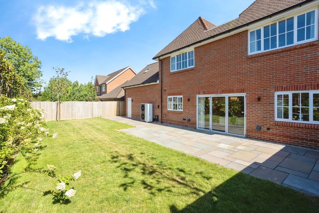 Property photo 2 of 17 External