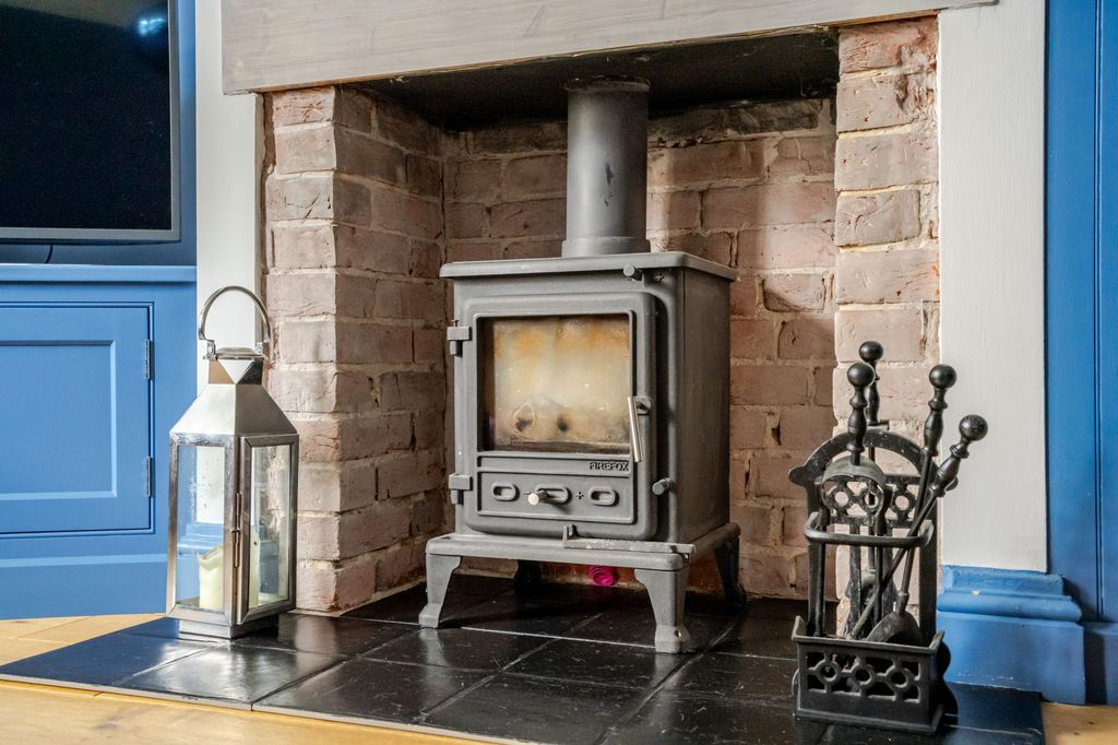 Property photo 3 of 13