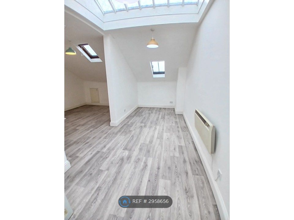 Property photo 3 of 13 Living Room