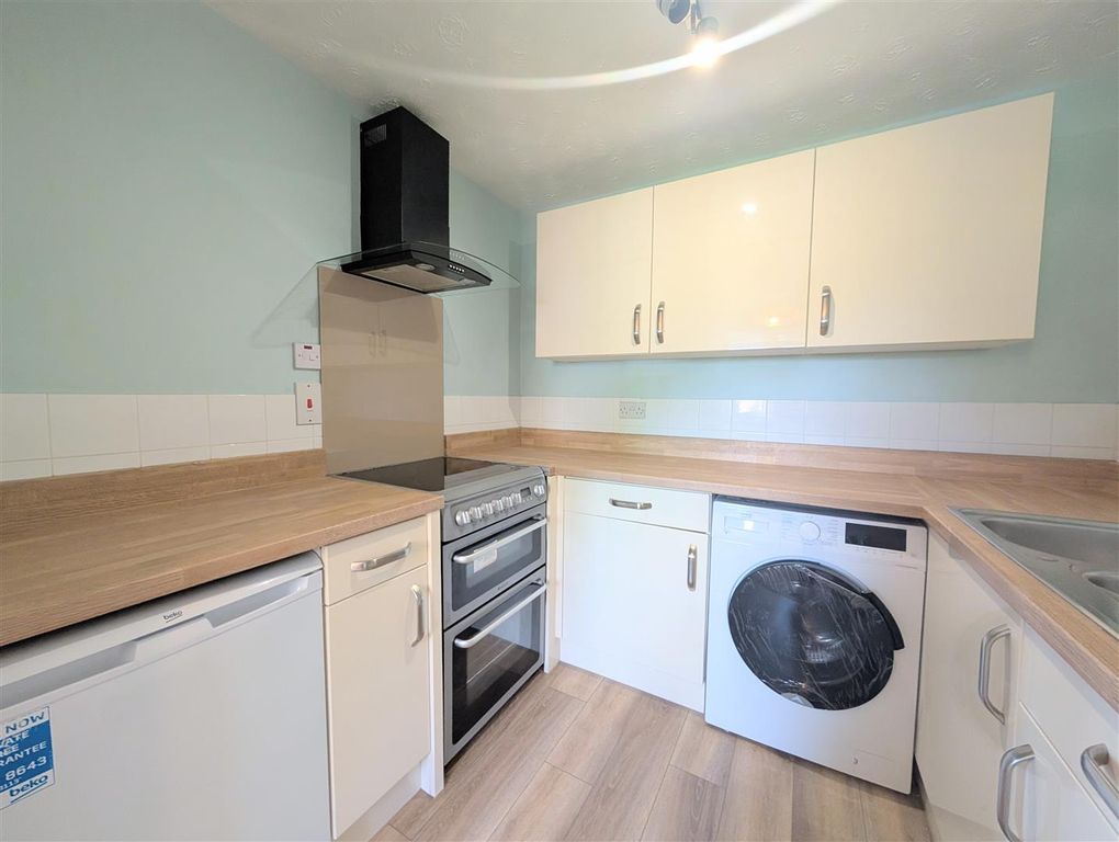 Property photo 3 of 9 3.Jpg