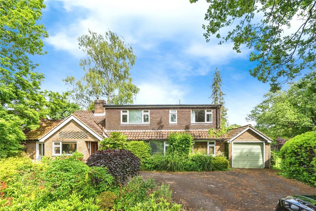 Property photo 1 of 38 Picture No. 19