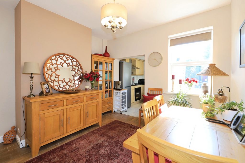 Property photo 3 of 13 Dining Room