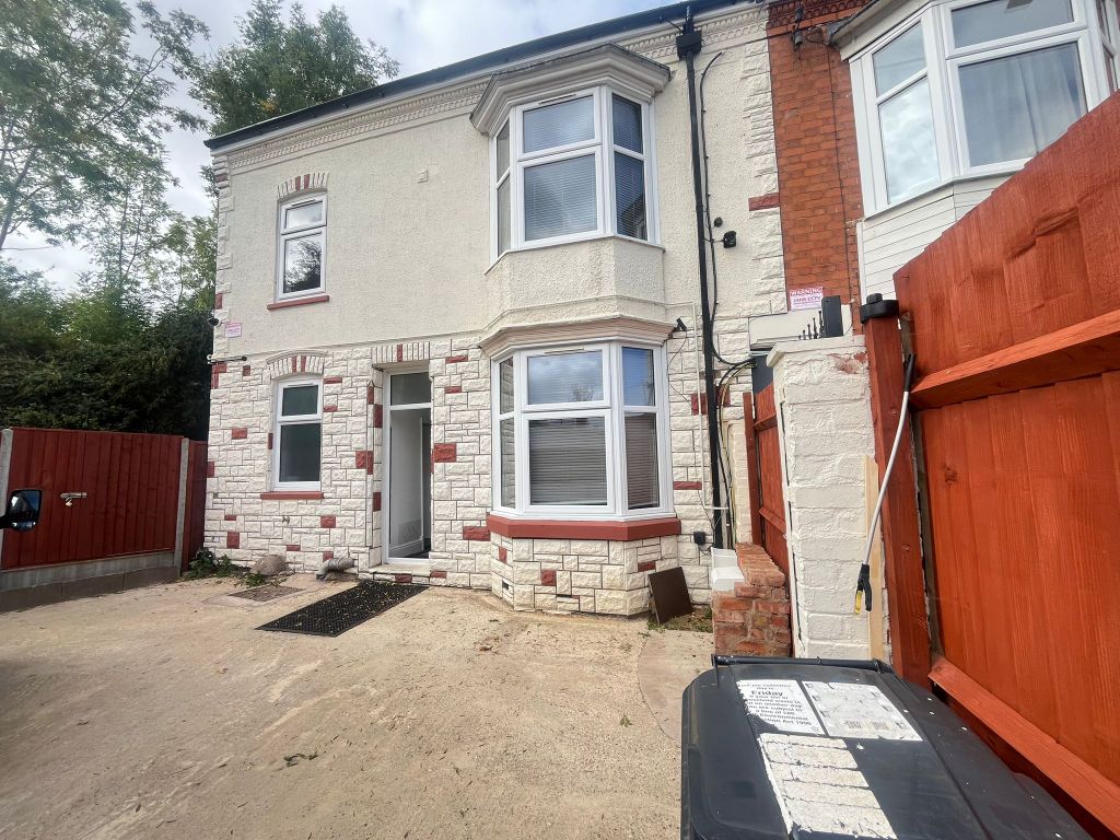 Property photo 1 of 13 Whatsapp Image 2025-09-16 At 12.45.58