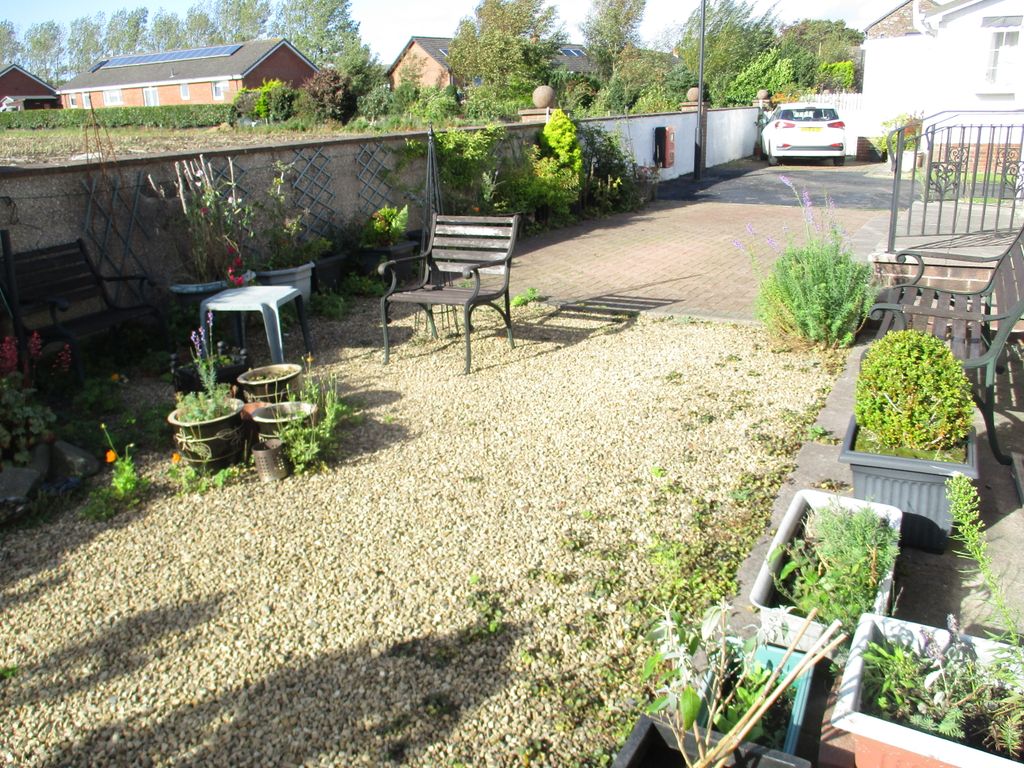 Property photo 3 of 21