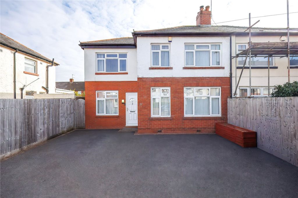 Property photo 1 of 29 Picture No. 03