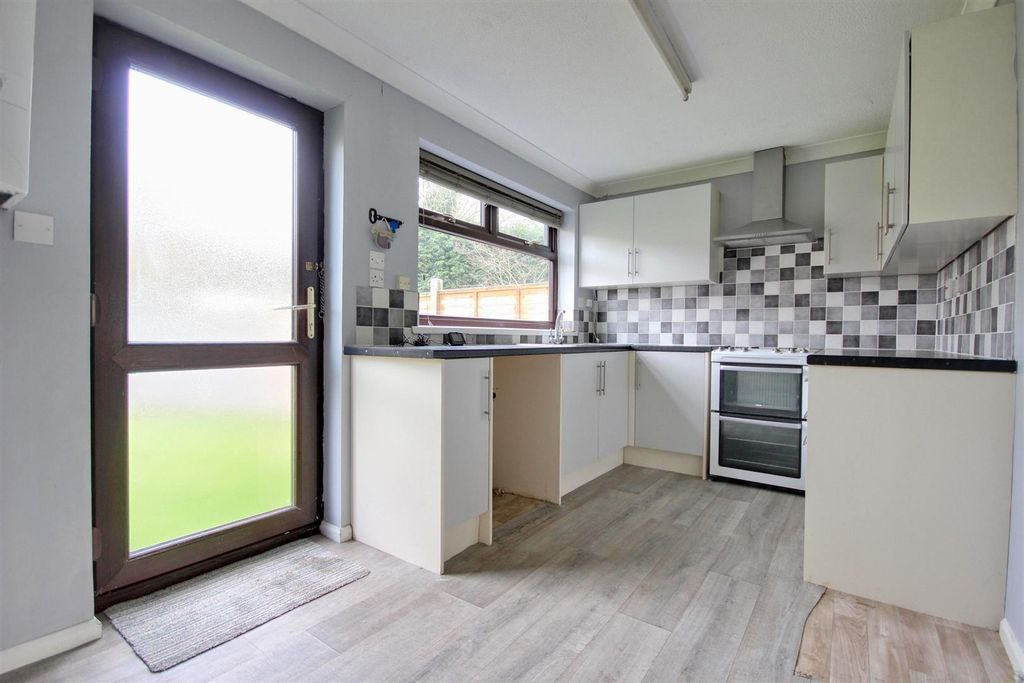 Property photo 3 of 11 Img_0148-Img_0150_Lzn.Jpg