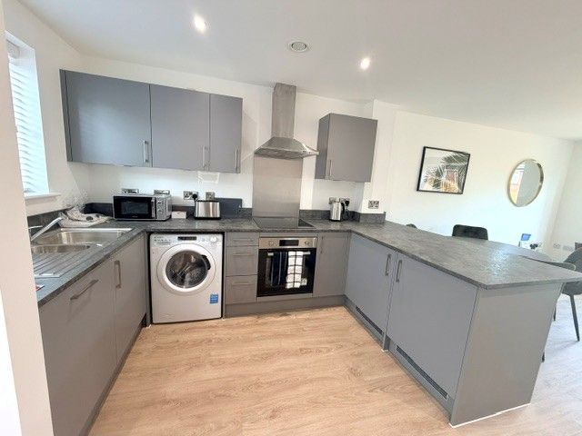 Property photo 2 of 9 Kitchen