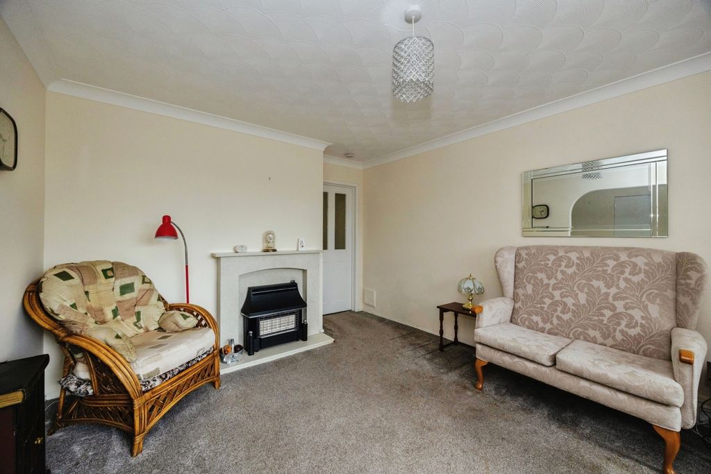 Property photo 2 of 16 Photo