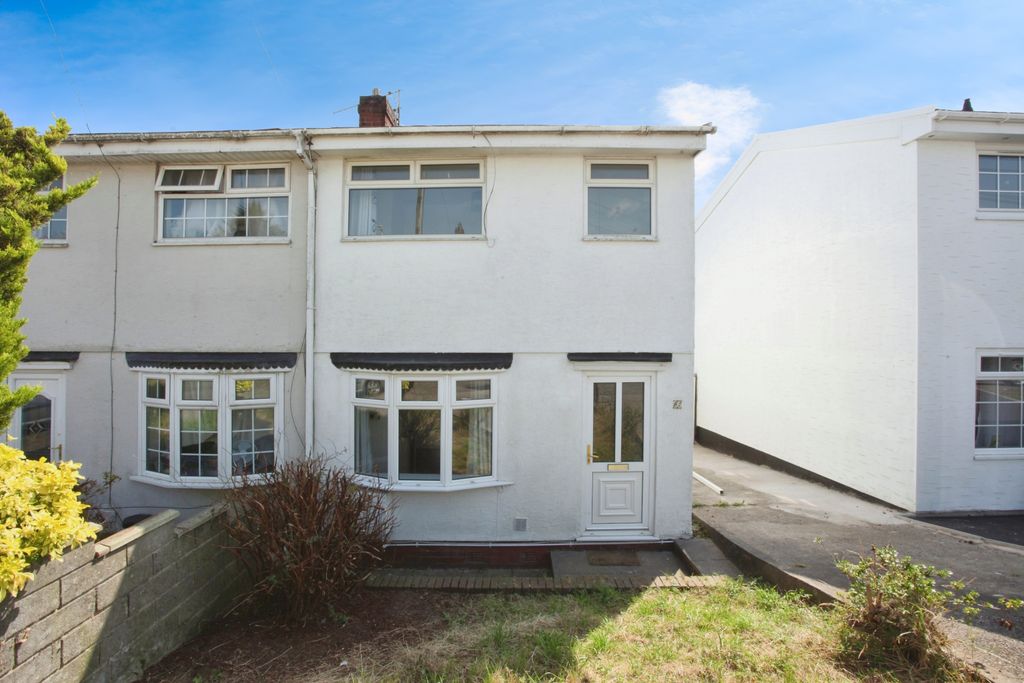 Property photo 2 of 15