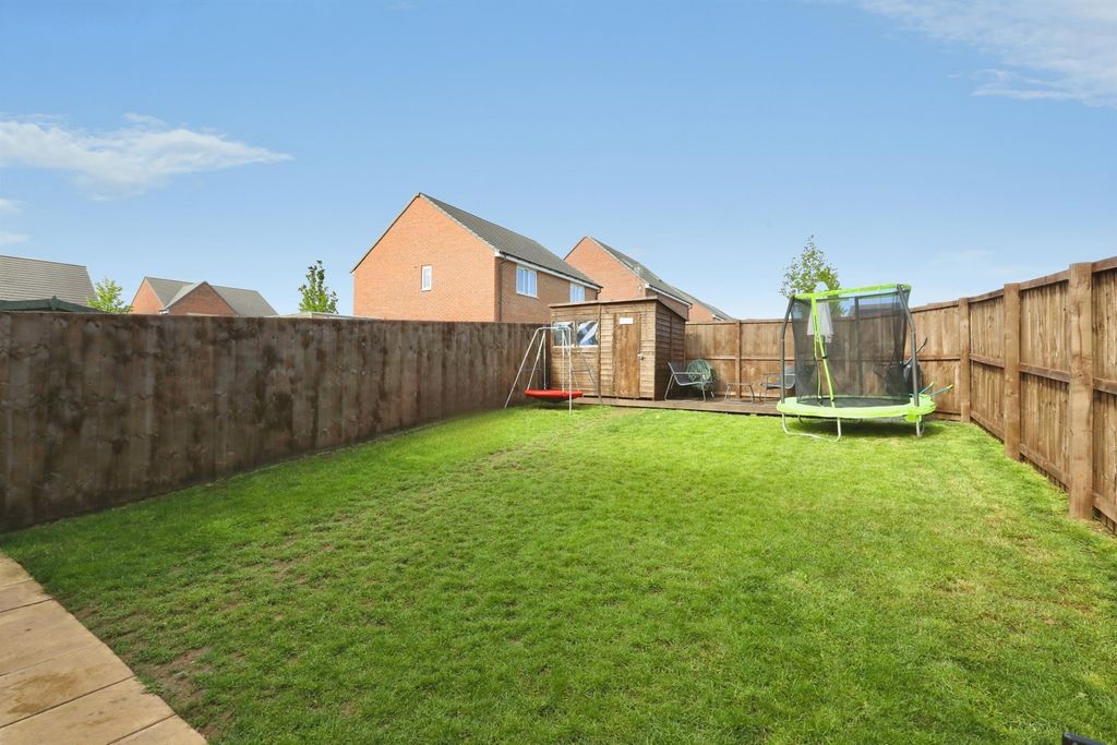 Property photo 2 of 9