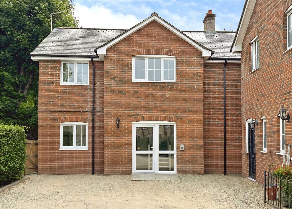 Property photo 1 of 16 Picture No. 02