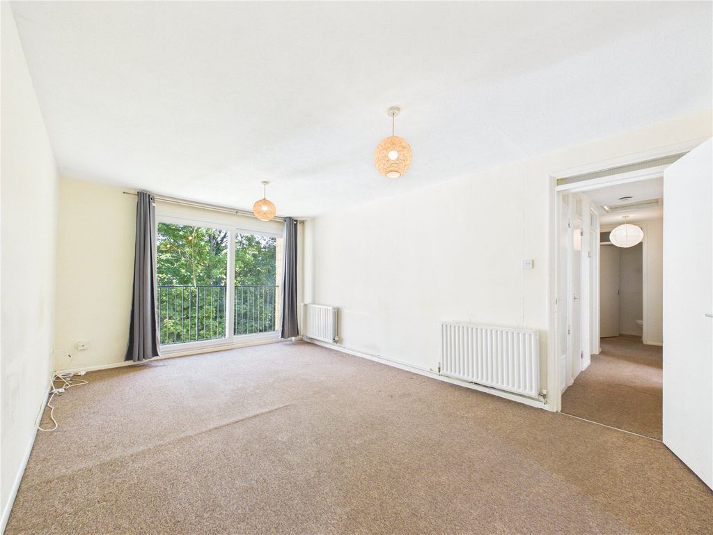 Property photo 2 of 12 Picture No. 19