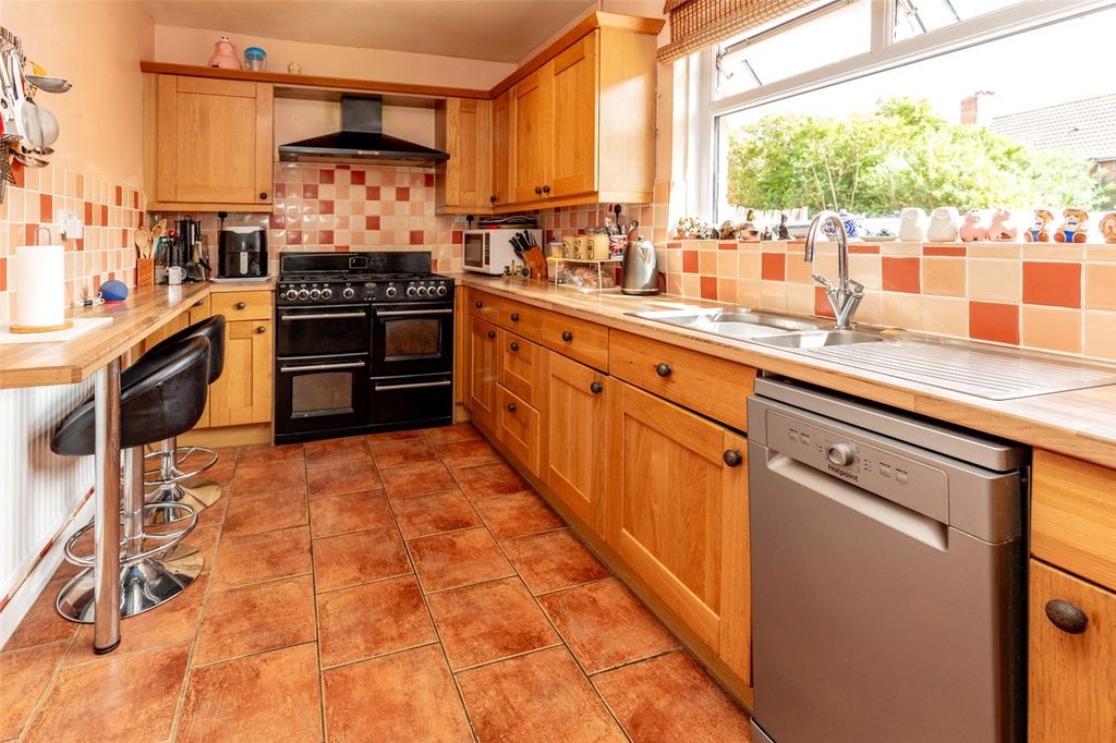 Property photo 3 of 30 Picture No. 17