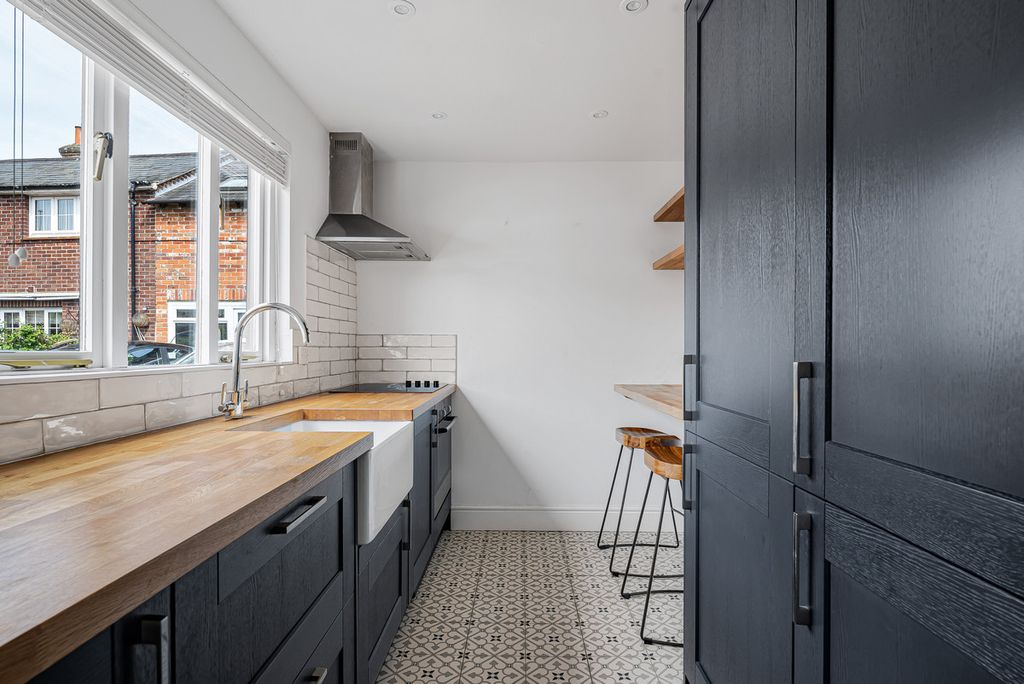 Property photo 3 of 14