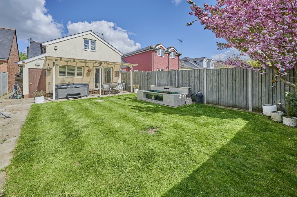 Property photo 3 of 20