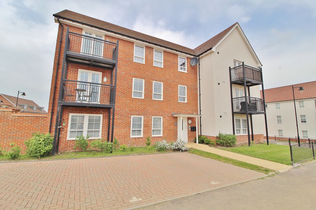 Property photo 1 of 11