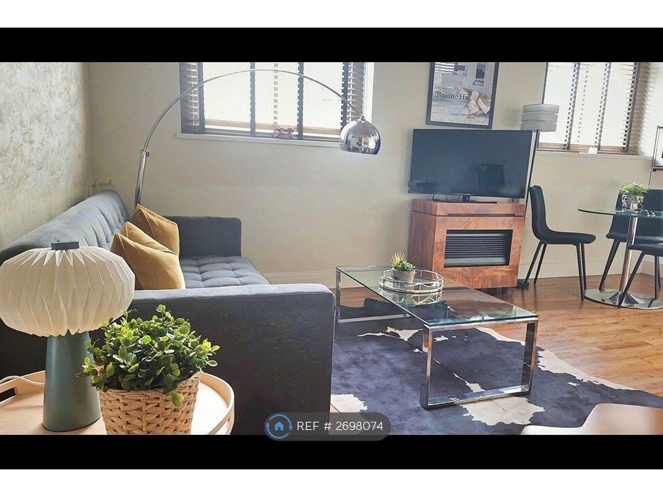 Property photo 2 of 28