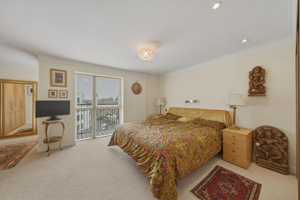 Additional image 8 of 2 bed flat for saleStandard Hill, Nottingham NG1