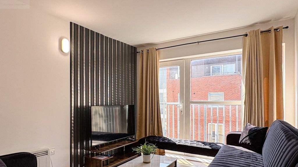 Property photo 2 of 13 Photo 2