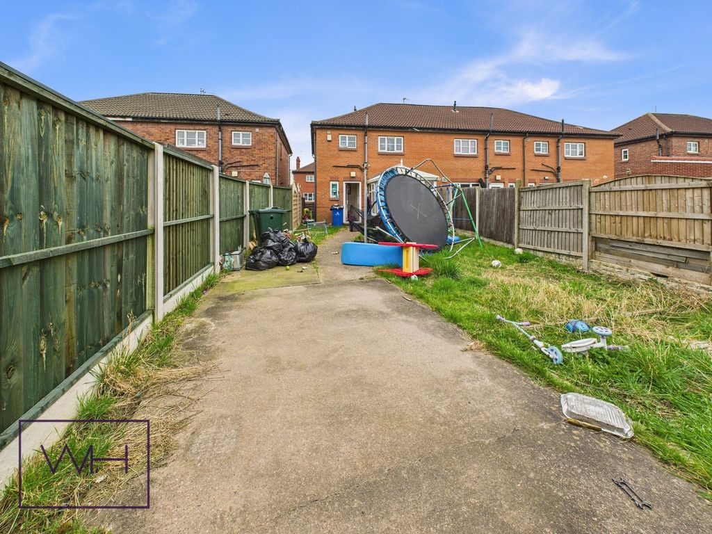 Property photo 2 of 13 Cam03785G0-Pr0230-Still011