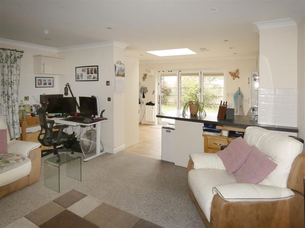 Property photo 2 of 17 P1070118.Jpg