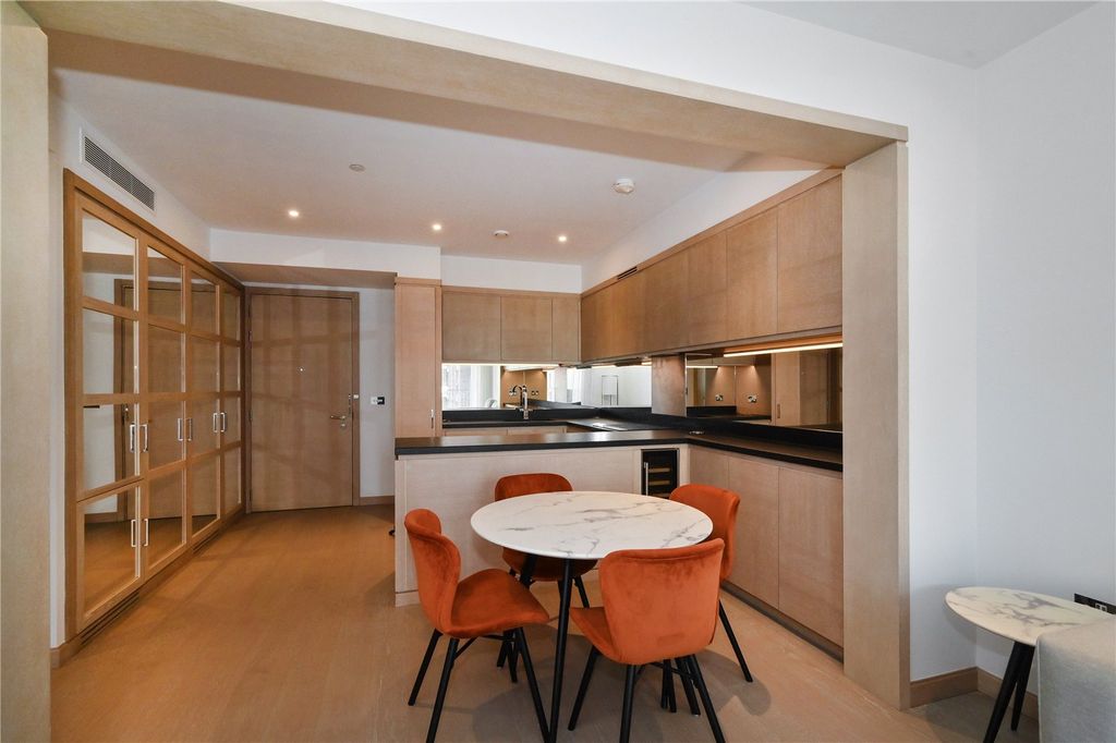 Property photo 2 of 14 Picture No. 03