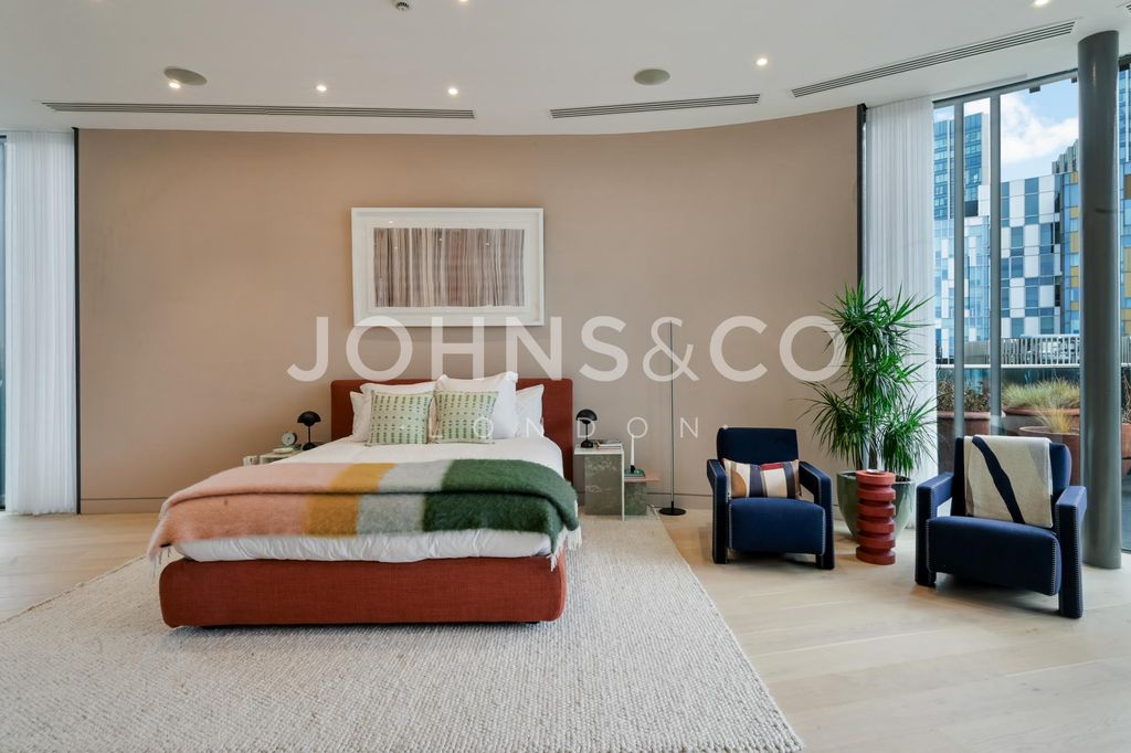 Property photo 3 of 4