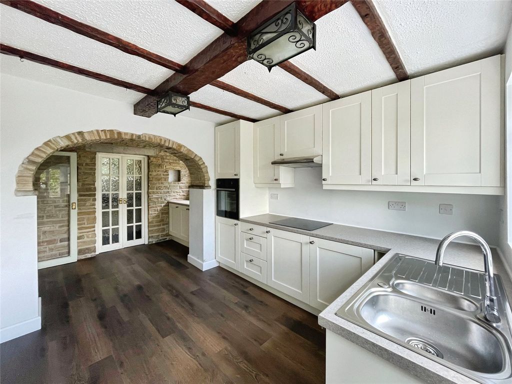 Property photo 2 of 23 Picture No. 46