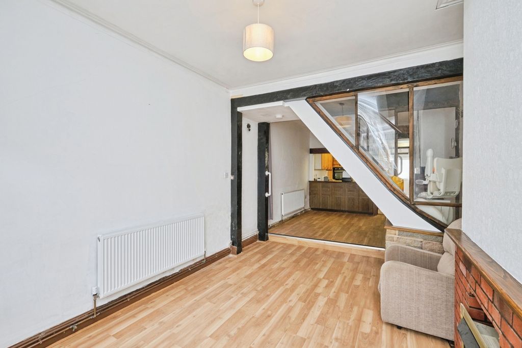 Property photo 3 of 22 Pbox-Img.Jpg