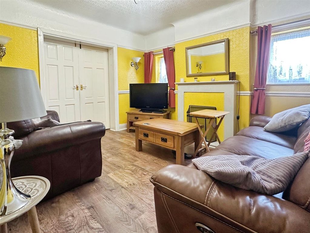 Property photo 2 of 14 Lounge.Jpg