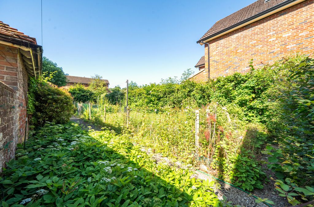 Property photo 3 of 21 1476979-17-6A350B...