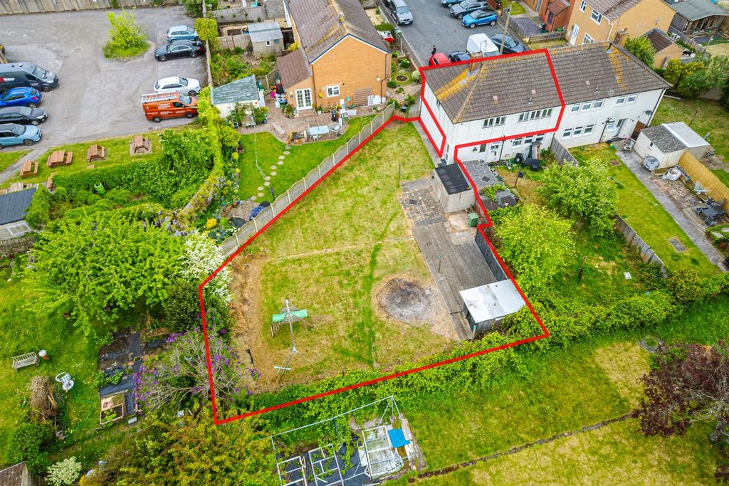 Property photo 1 of 30 22 Crossley Close, Winterbourne, Bristol Bs36 1Pr