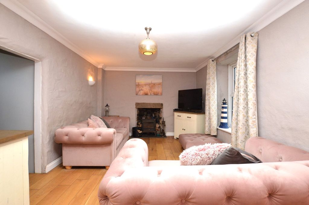 Property photo 3 of 32 Picture No. 18