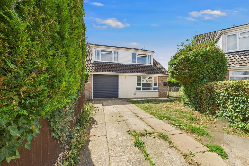 Property photo 1 of 17 Front