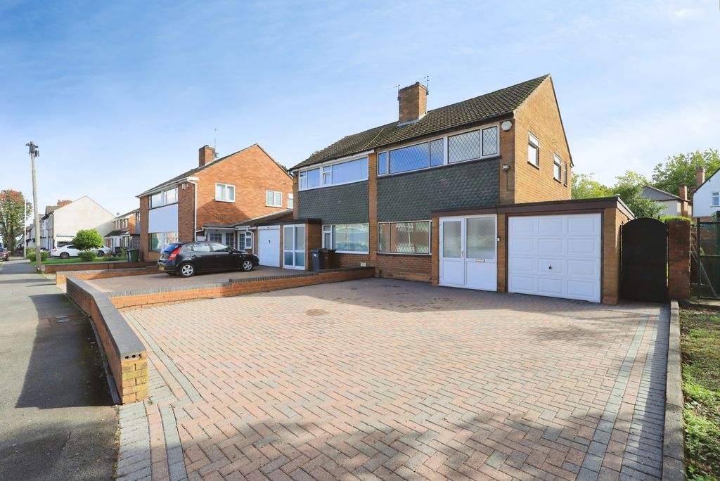 Property photo 1 of 18 Pbox-Img.Jpg