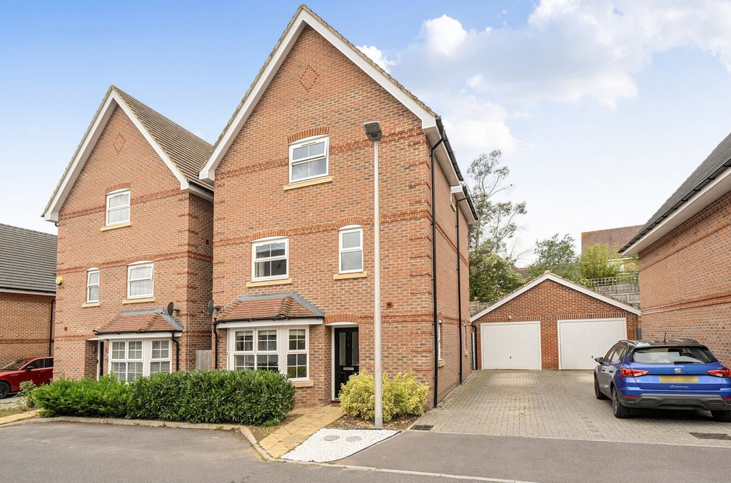 Property photo 1 of 24 1-6A22Cfa7Af1Ea-1...