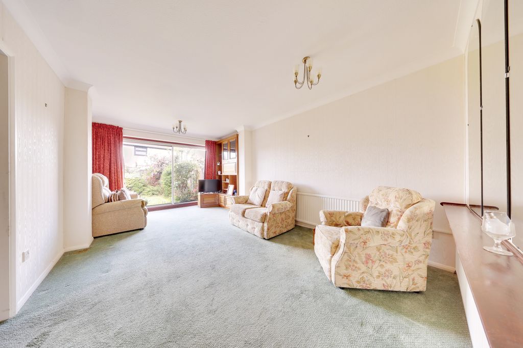 Property photo 2 of 14