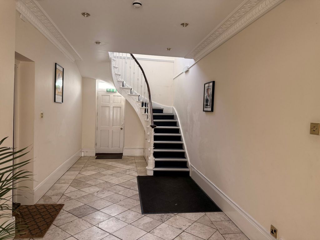 Property photo 2 of 7 Picture No. 05