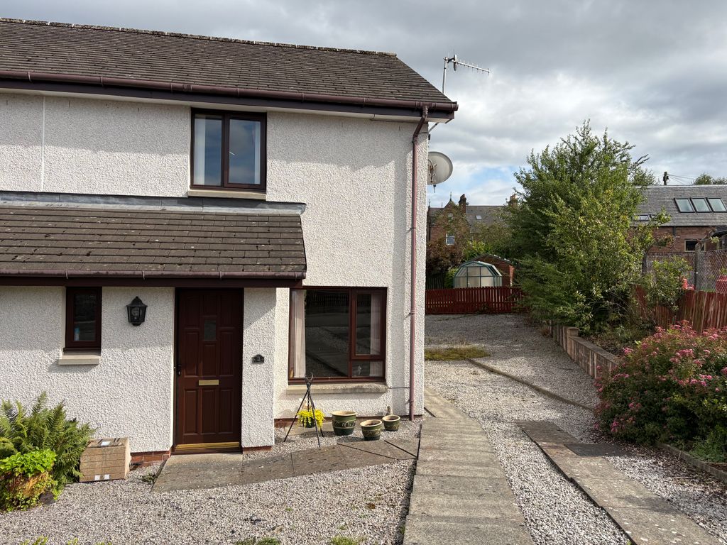 Property photo 1 of 8