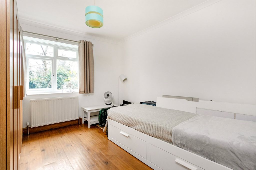 Property photo 2 of 12 Picture No. 26