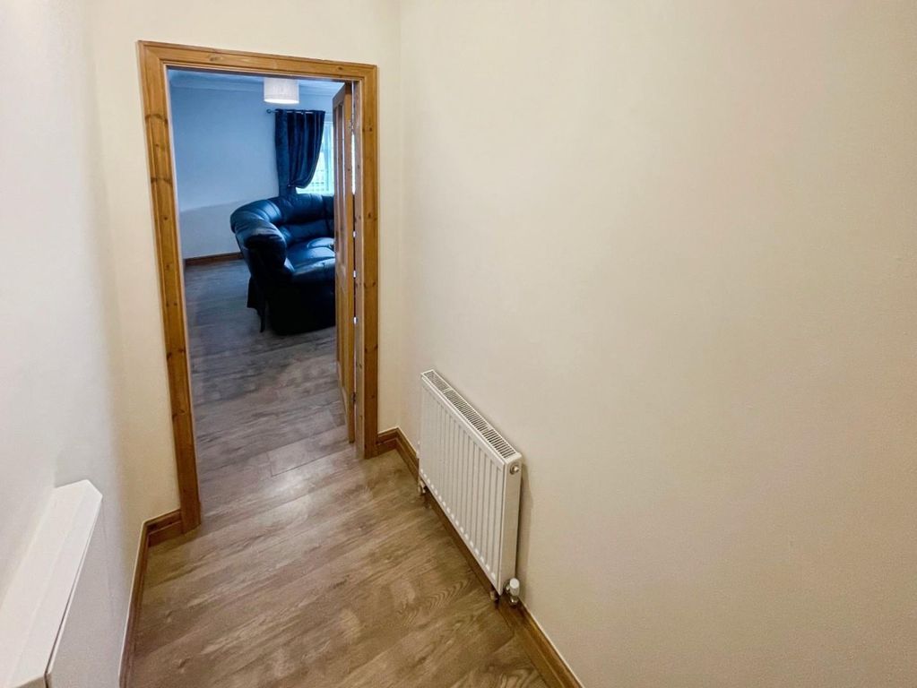 Property photo 2 of 17 Hall