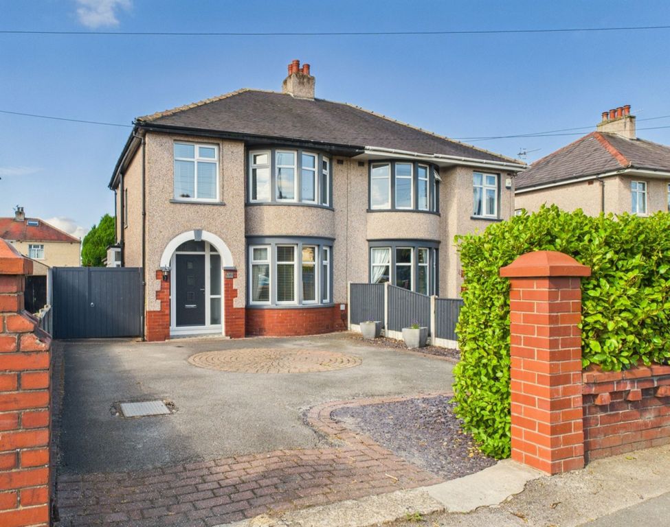 Property photo 1 of 21 Welcome To Torrisholme Road