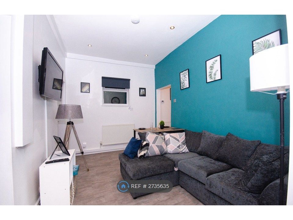 Property photo 3 of 12