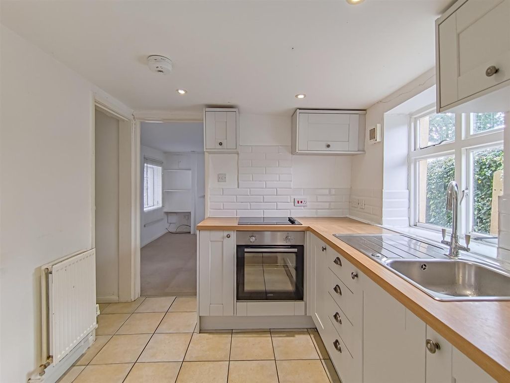 Property photo 2 of 13 Kitchen