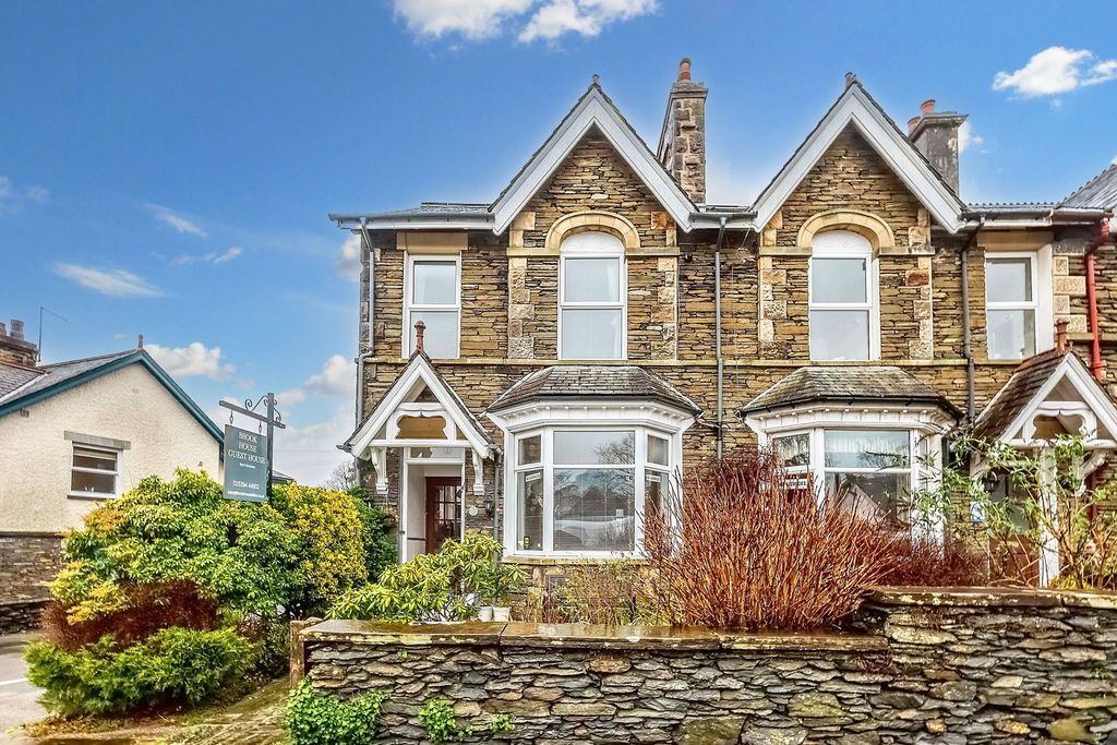 Property photo 1 of 22