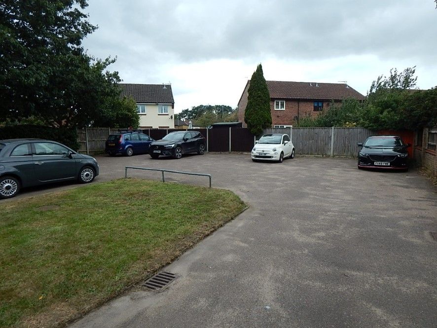 Property photo 2 of 12