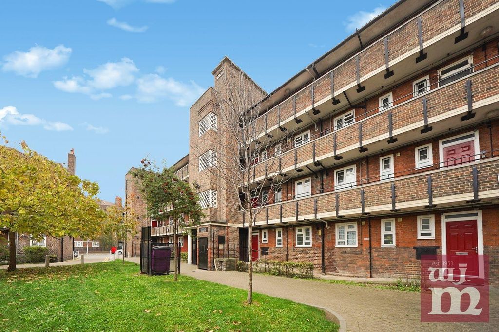 Property photo 1 of 13 Anson House