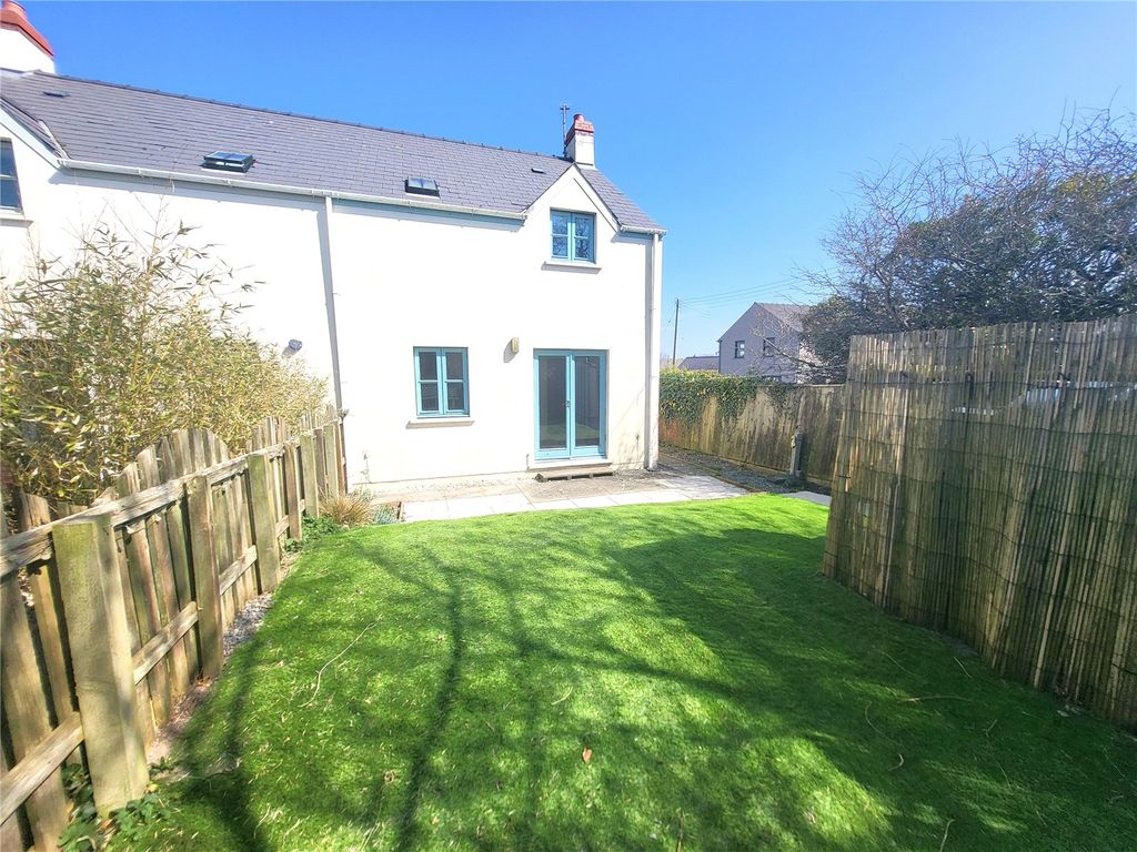 Property photo 3 of 11 Picture No. 19