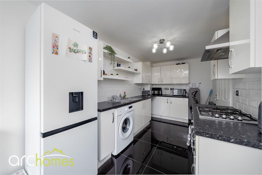 Property photo 3 of 32 Dsc00231-Edit.Jpg